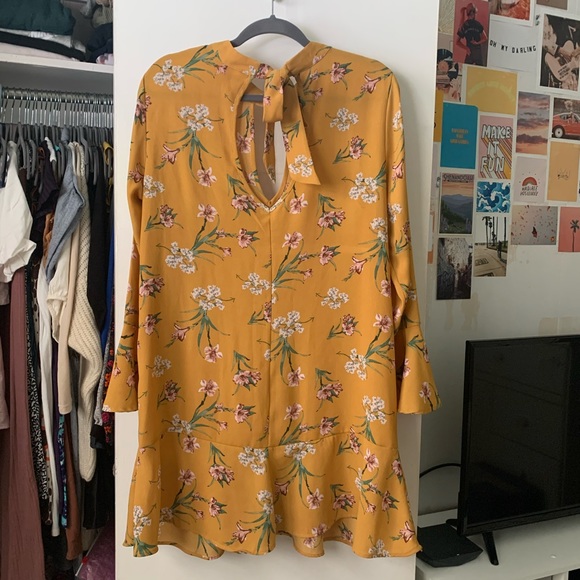 SOLD 🌻 Xhilaration Bohemian Flowy Floral Print Dress - Picture 3 of 4